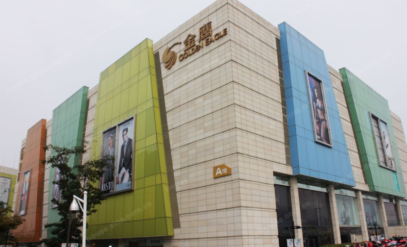 扬中金鹰奥莱城